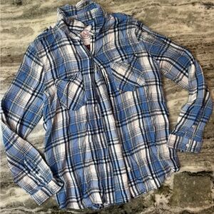 SO Classic Blue and White Flannel Button Down Shirt Women’s Size Large
